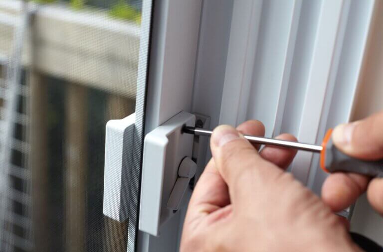 Lion Locksmith Silver Spring - How To Install And Unlock A Magnetic Door Lock